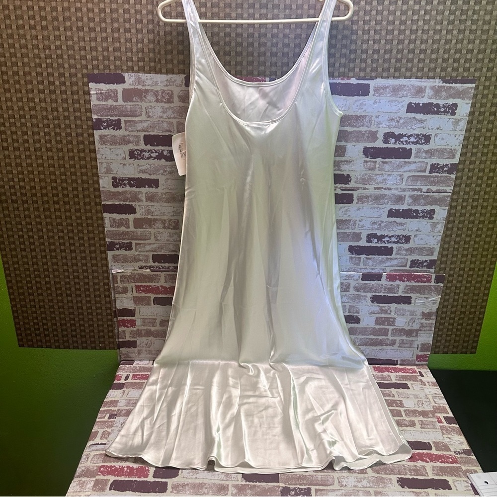 Natori White Chemise with Delicate Details M - Picture 5 of 12